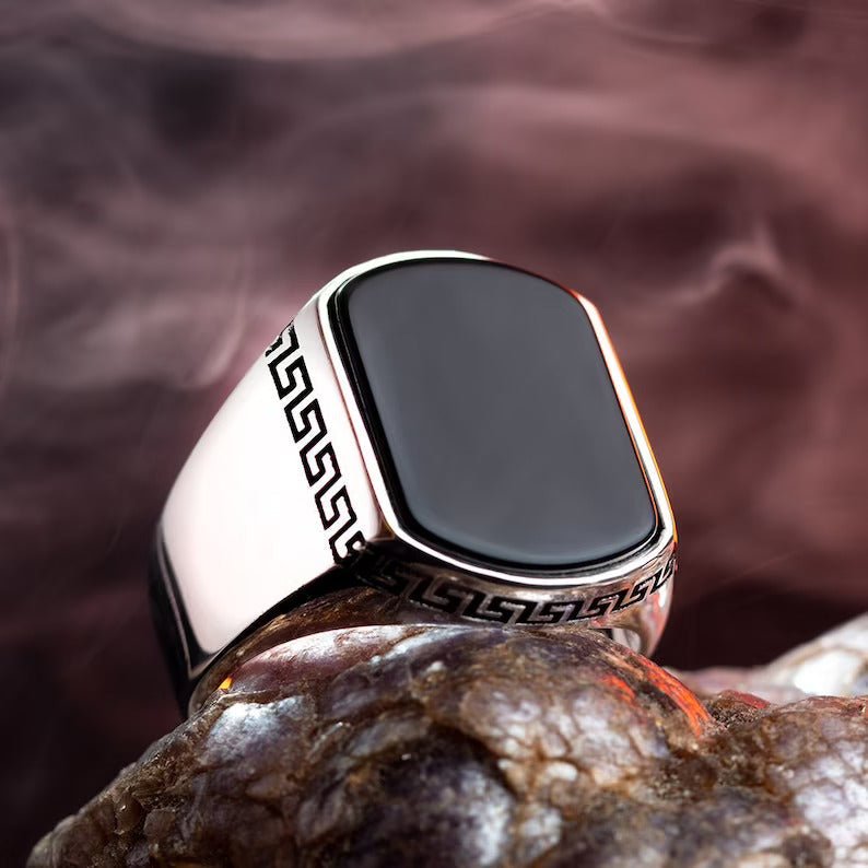 PURE BLACK Onyx RING